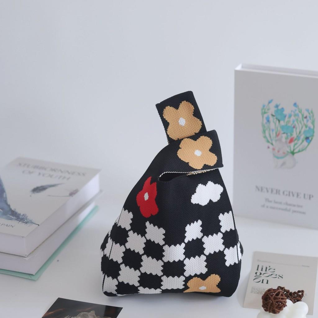 Trendy Knit Bucket Bag For Women Soft And Spacious Tote Bag With Eye-catching Patterns Ideal For Daily Wear And Gifts