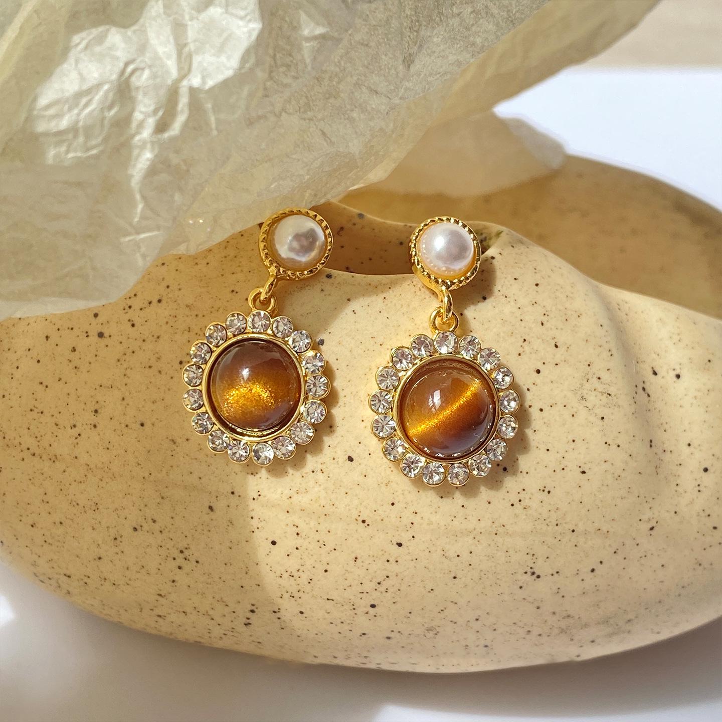 Elegant French Tiger Eye & Pearl Stud Earrings - Luxury, Simple, Exquisite Design