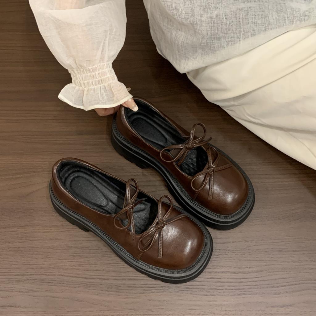 Xiaoxiang round head Japanese heightened platform small leather shoes women's 2025 new summer retro Mary Jane shallow mouth single shoes