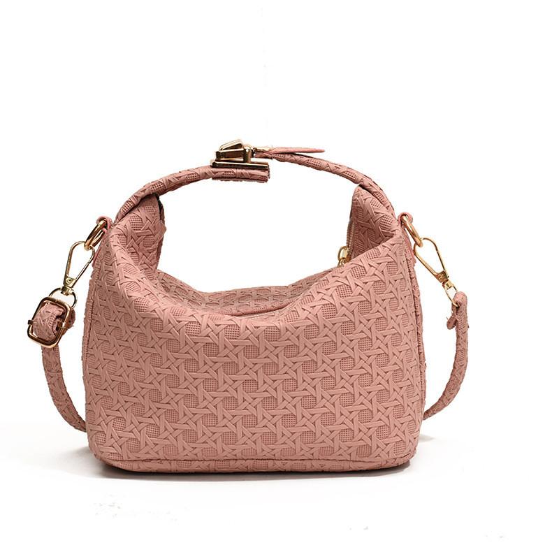 Stylish Shoulder Crossbody Bag For Women With Chic Design And Cozy Pillow Shape