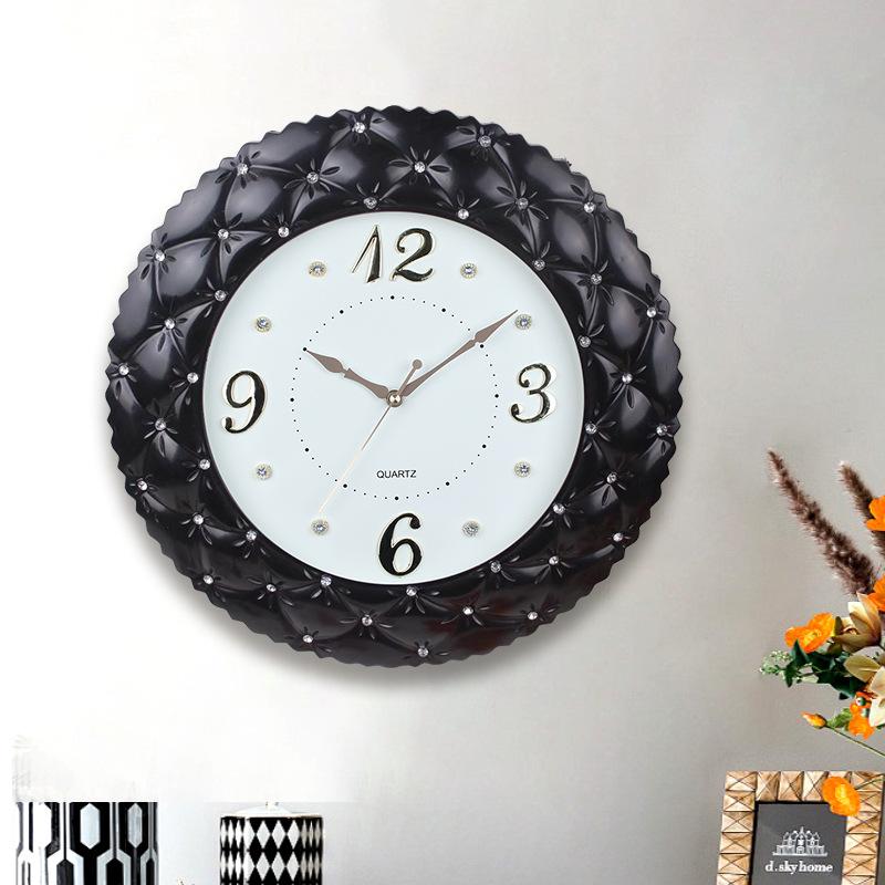 46CM Wall Clock Living Room Decoration Living Room Decoration Diamond Hot Stamping Silver Simple Wall Clock Light Luxury Personalized Clock