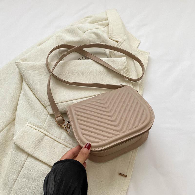 

Stylish Black Saddle Bag For Women Casual Commuter Shoulder Crossbody Fashion хакі