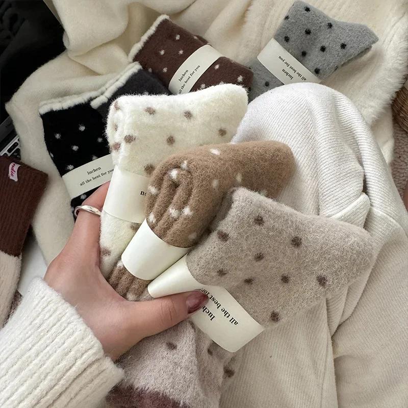 Fashion Autumn Winter Warm Thick Floor Socks with Velvet Dots Australian Fleece Home Cute Confinement Socks Versatile Floor Sox