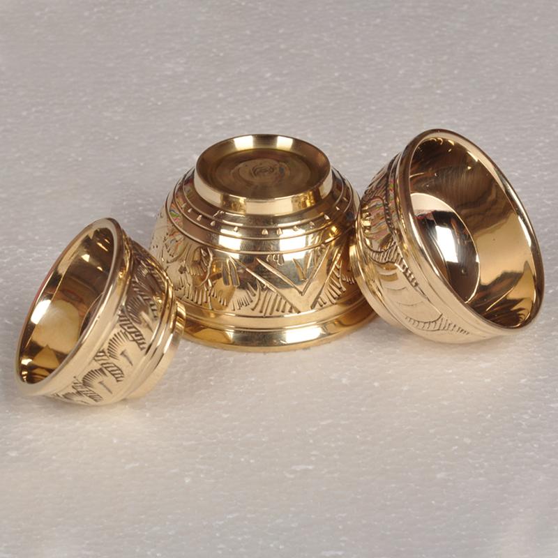 Retro Brass Chalice Cup Wine Goblet Creative Mini Beverage Wine Cup European Style Metal Liquor Tumbler Home Bar Kung Fu Tea Cup