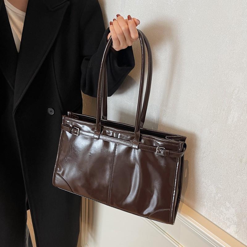 Retro leather shoulder bag for women new fashion winter large capacity armpit bag high-quality trend bags