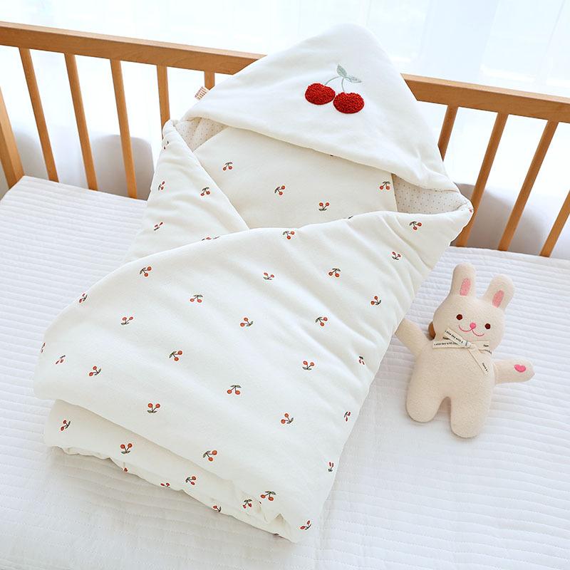 95*95cm Newborn Swaddle Blanket Thick Cotton Cartoon Winter Baby Wrap for Delivery Room Outdoor Soft Infant Carrying Wrap Gift