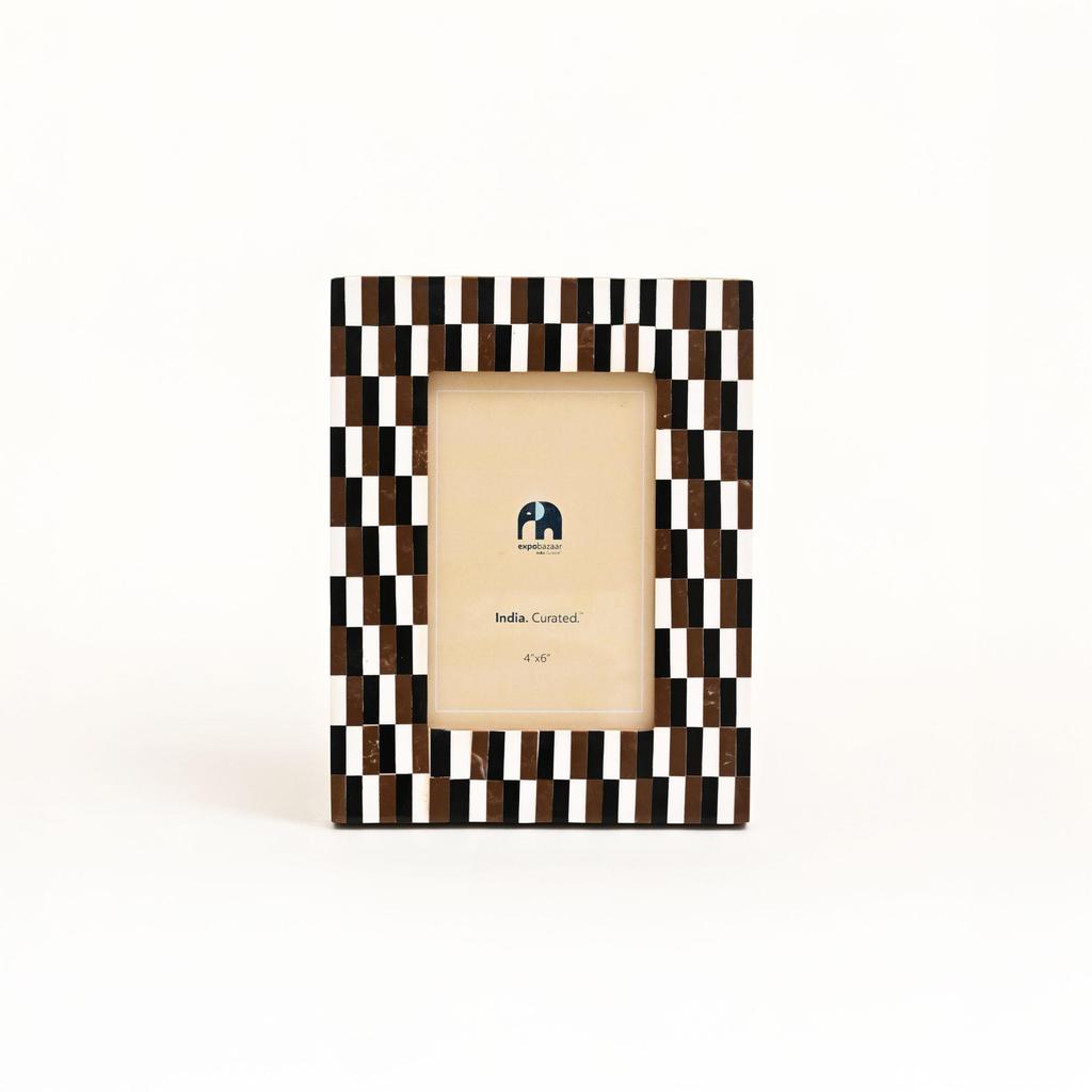 Mosaic Brown Resin Photo Frame – Handcrafted Decorative Frame for Memories