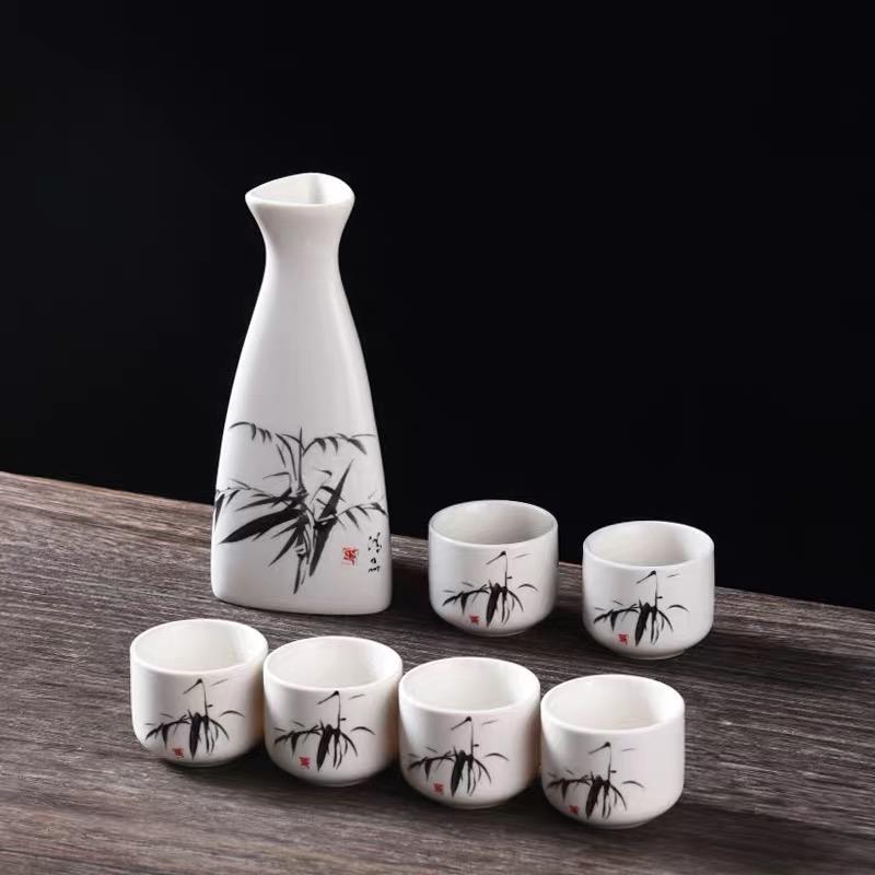 Boutique Sada vína 300 ml 45 ml 1 konvička 6 kloboučků na šálky Sada na saké a víno Keramický džbán Vodka Destiláty Dárek Domácí bar Keramické nádobí na pití Karafa