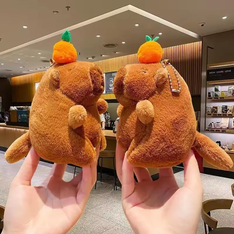 1-20PCS Brown Soft Capybara Key Ring Cross Dressing Funny Plush Bee Pendant Fur Pulling Rope Cartoon Animal Keychain Couple