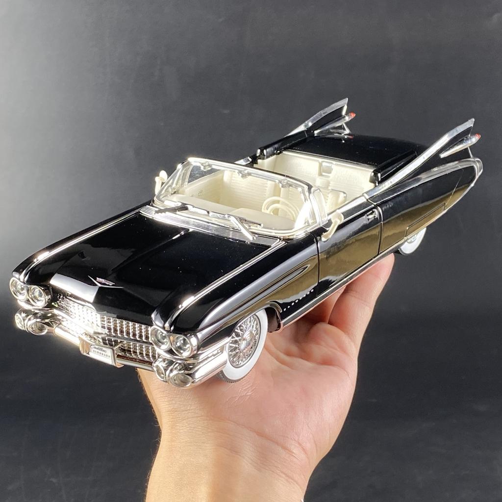 1:24 Cadillac Eldorado Biarritz 1959 Series 62 Luxury Car Alloy Diecast Model Car Sound & Light Pull Back Collection Hobby Gifts
