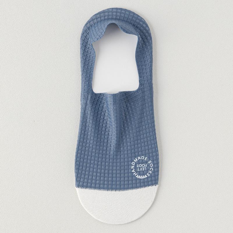 Men's Summer Ultra-Thin No-Show Socks, Breathable Ice Silk, Anti-Slip Silicone Grip, Color Block Design, Cotton Bottom.