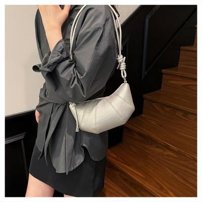 New Niche Dumpling Bag, Female Sen Cute Trend Fashion Dumpling Bag Feeling Single Shoulder Messenger Bag