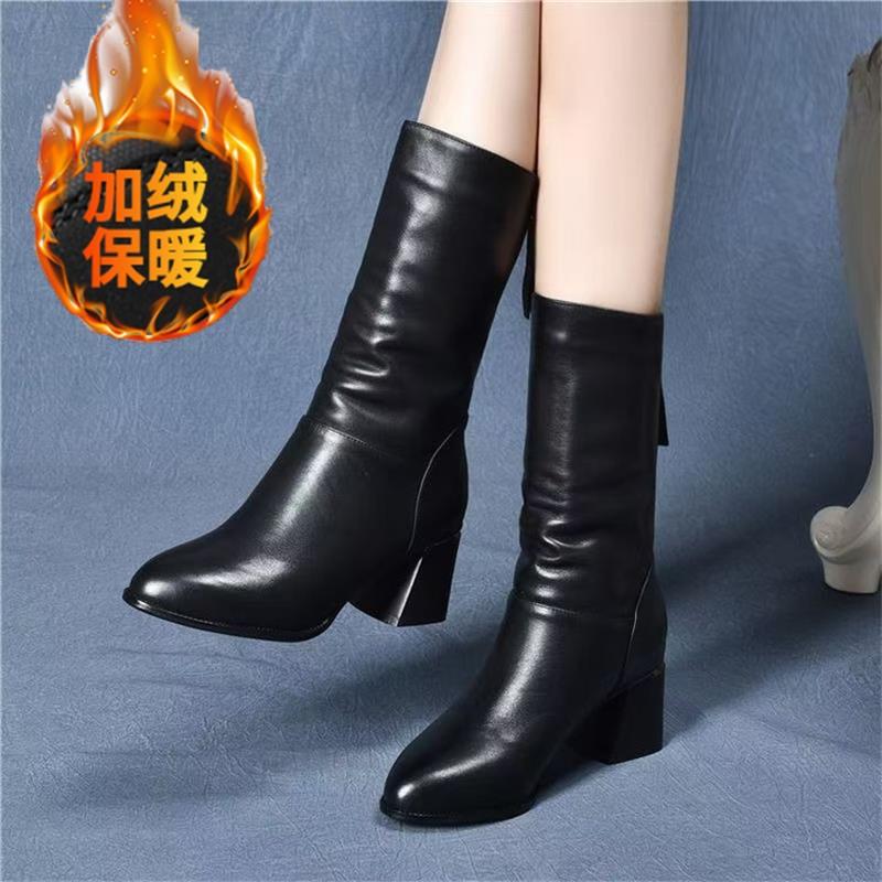 

Мягкие кожаные остроносые женские зимние ботинки из хлопка на платформе британские ботинки Mother Martin на толстом каблуке средней толщины теплые женские ботинки из бархата 40