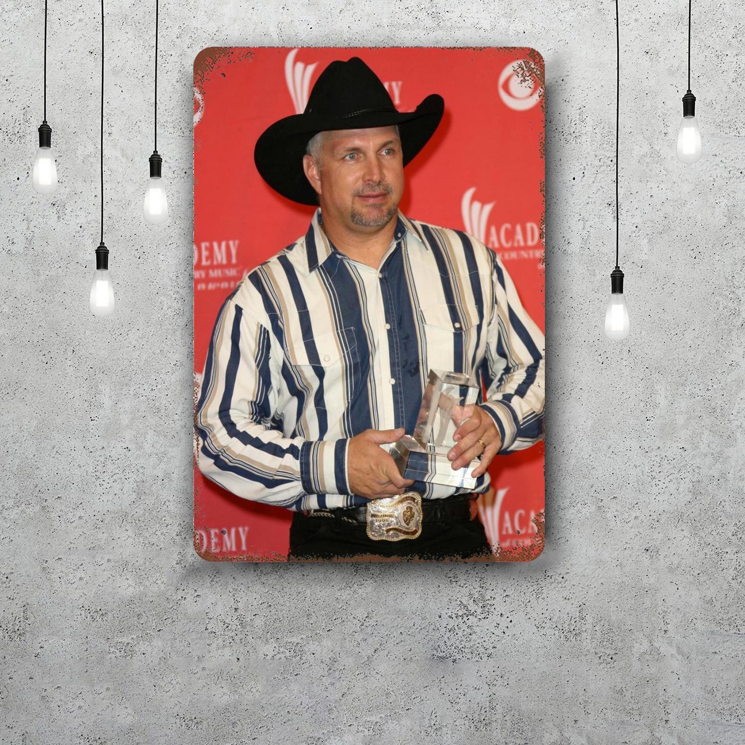 

Garth Brooks Metal Signs wall decor Vintage Tin Signs Captain Metal Poster Decor for Bar Pub Club Wall Decoration 20x30cm（7.8x11.8inch）