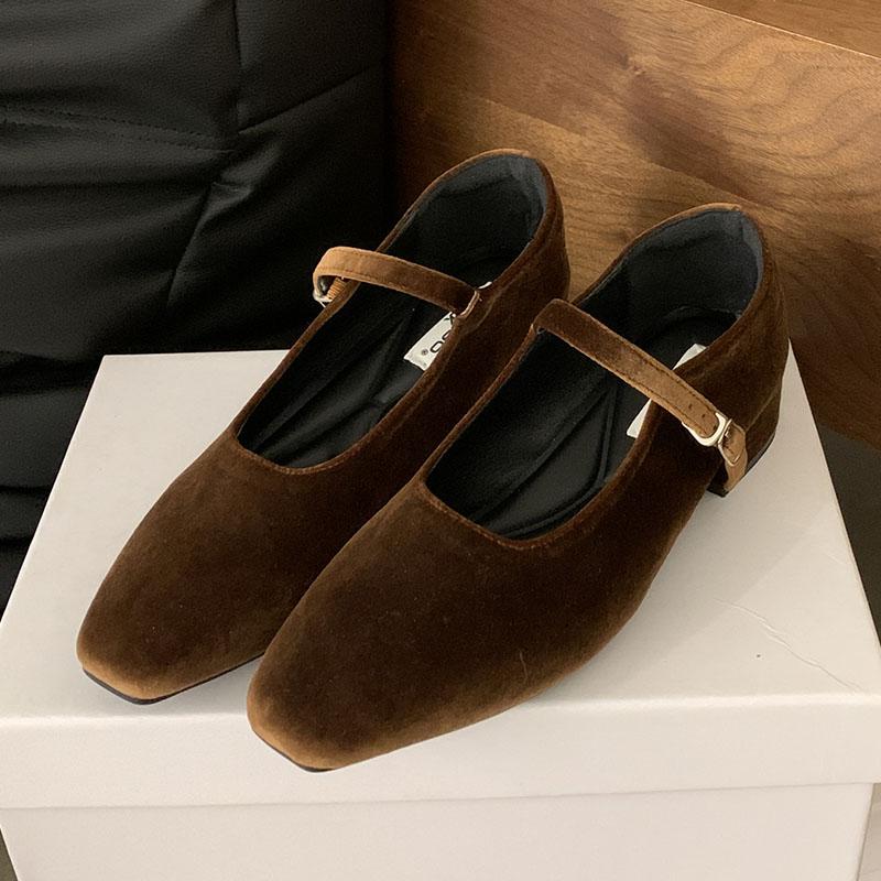 

Мода Новая Мода Ремешок с Пряжкой Женские Балетки Мэри Джейн Женская Дизайнерская Обувь Неглубокая Шелковые Женские Балетки С Обувью Красный 35 коричневый