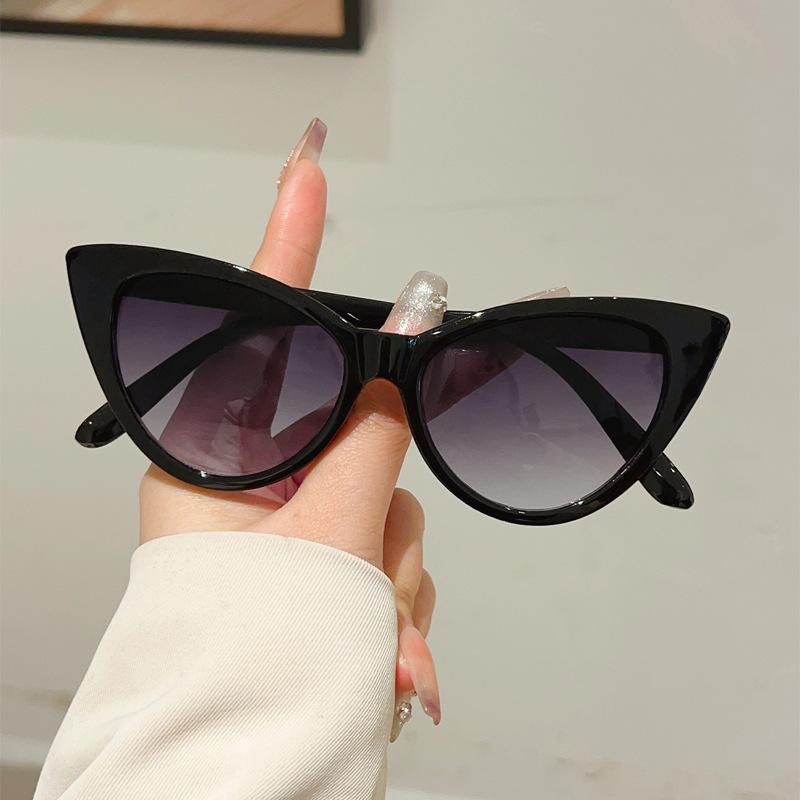 New retro sexy cat eye fashion sunglasses personality trend casual street shot Internet celebrity sunglasses