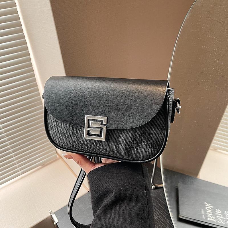 Spring New Fashion Sense Bag Women's Simple Temperament Saddle Bag Casual Niche Retro Shoulder Bag