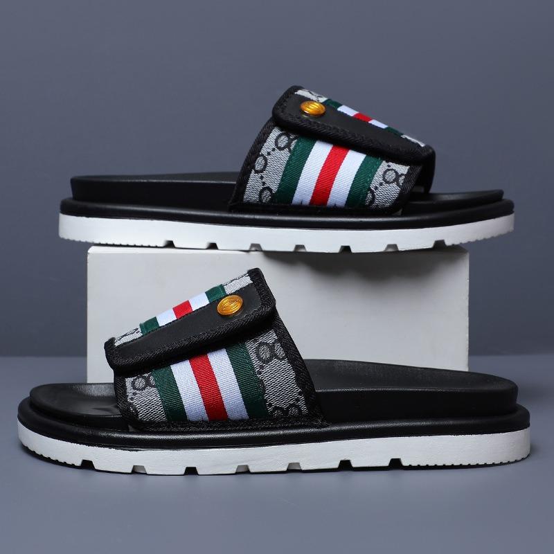 Summer slippers men's casual summer versatile fashion one-word slippers wear non-slip beach slippers men's trendy brand light luxury