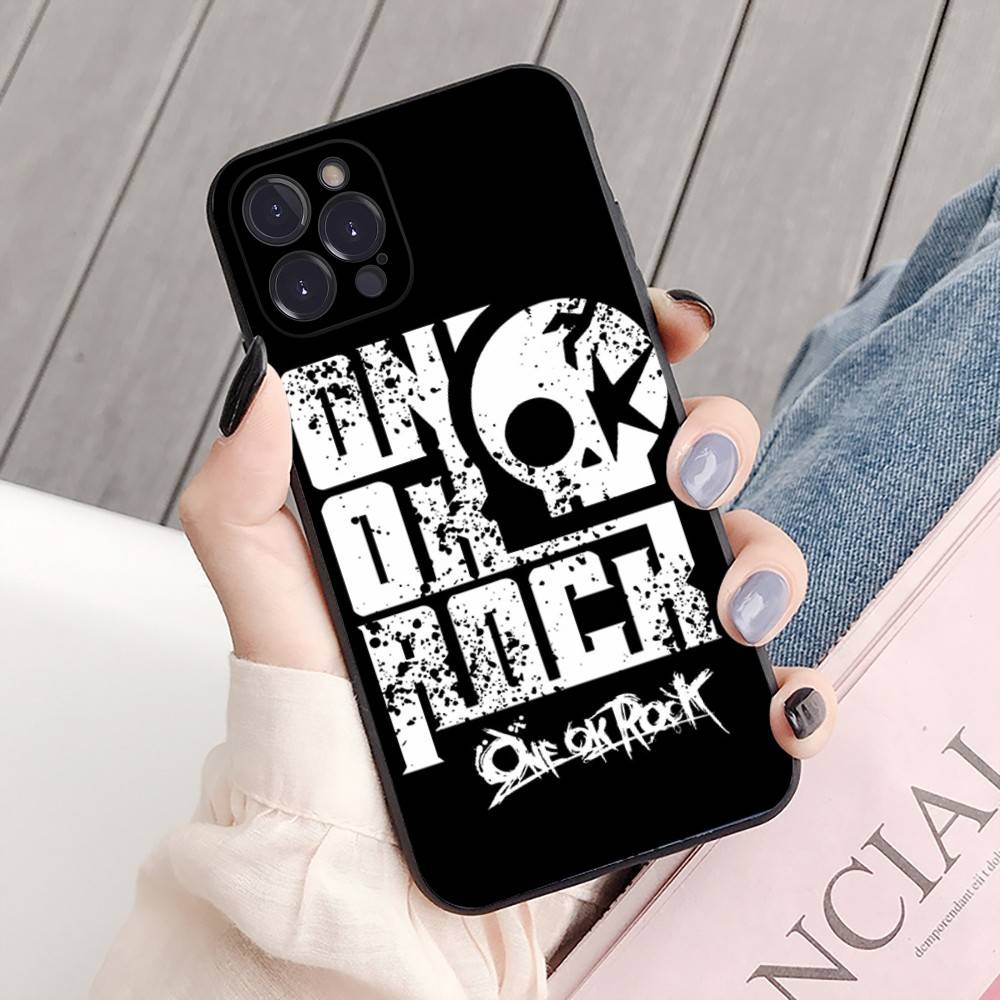 1PC ONE OK ROCK Phone Case For IPhone 16 15 8 7 6 6S Plus X SE XR XS 14 11 12 13 Mini Pro Max Mobile Case