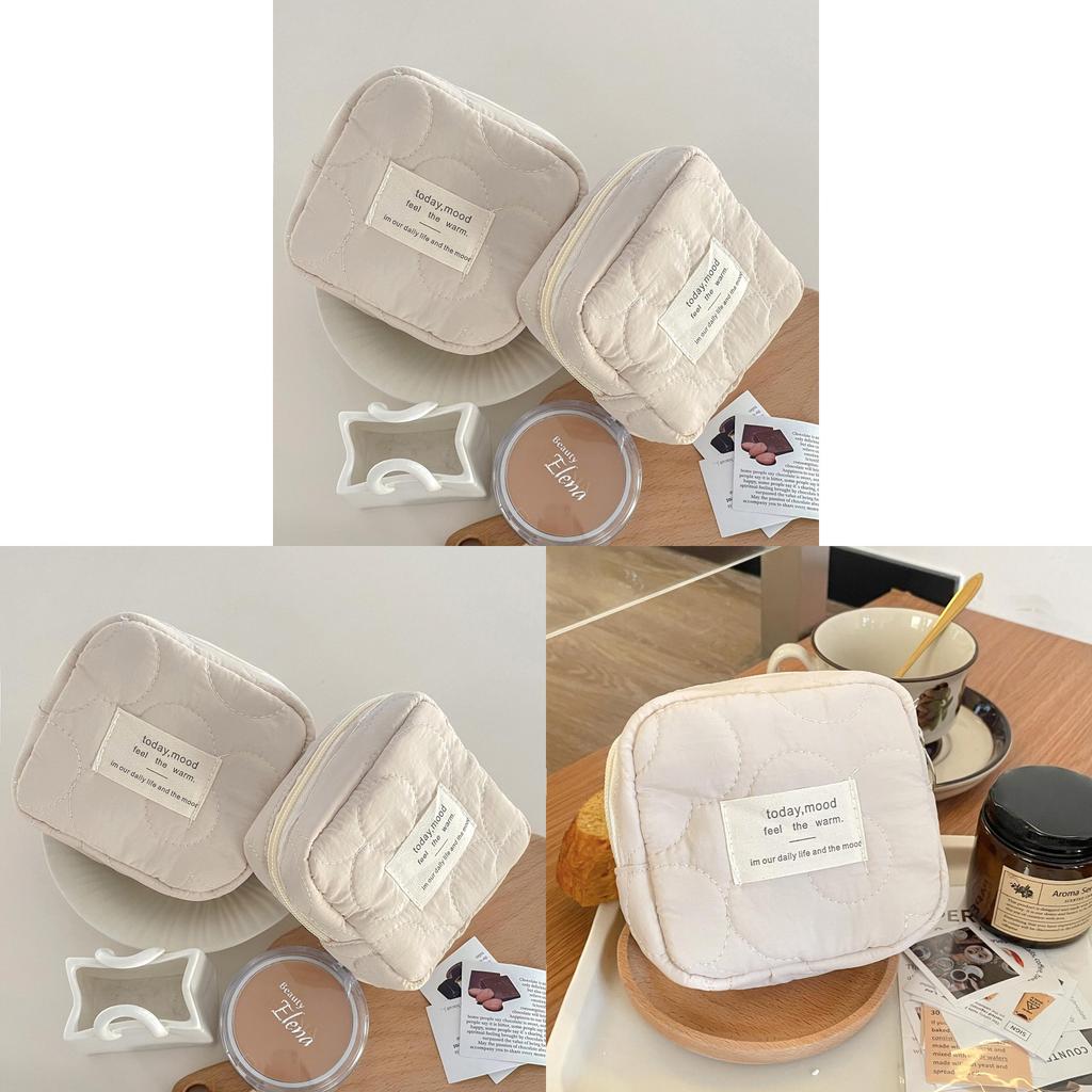 Hygienic Sanitary Pad Organizer With Polyester Fabric Modern Compact Travel Storage For Womens Toiletry Use