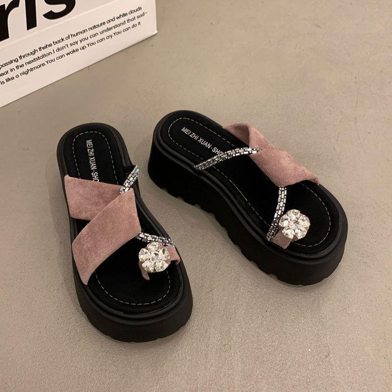 One-word set of toes new rhinestone girl 2025 summer thick-soled French fairy wind outer wear slippers crystal flower sandals