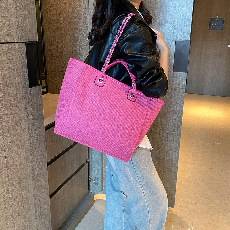 Fashion bag women's new spring and summer tote bag large capacity portable shoulder messenger chain bag