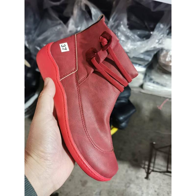 Außenhandel grenzüberschreitend große Damenschuhe neue europäische und amerikanische Martin-Stiefel sportliche Schnür-Kurzstiefel Damenstiefel