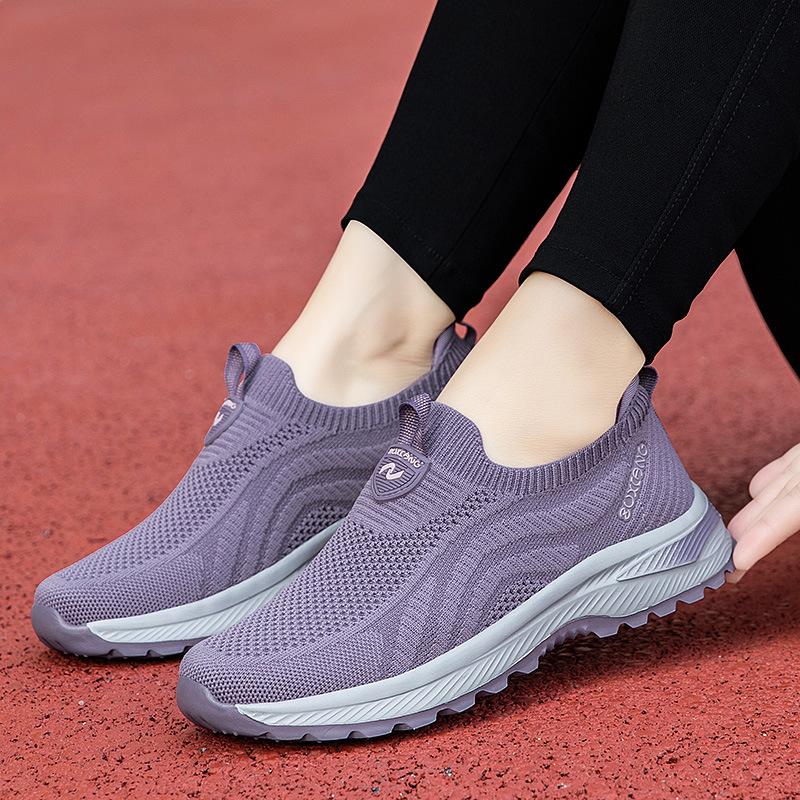 

Elderly elderly shoes light and breathable fly-woven mesh men and women one-pedal single-mesh cloth shoes middle-aged and elderly father walking shoes 41