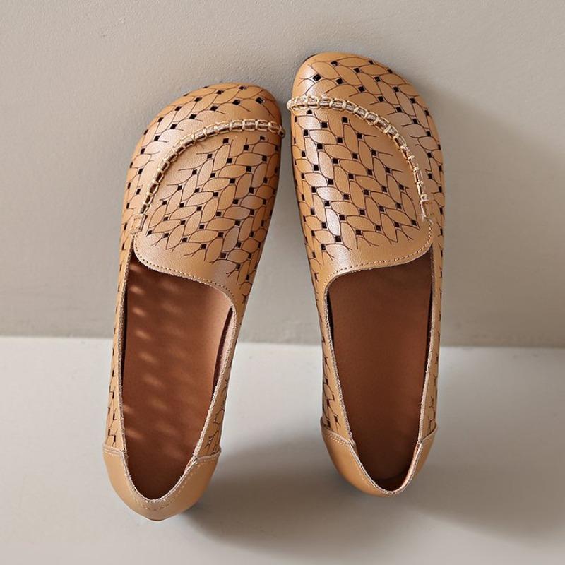 

Ladies Footwear Leather Casual Slip-on Wear Resistant Anti-kick Head Khaki Soft Bottom Women s Flat Shoes Vacation 2025 35 коричневый