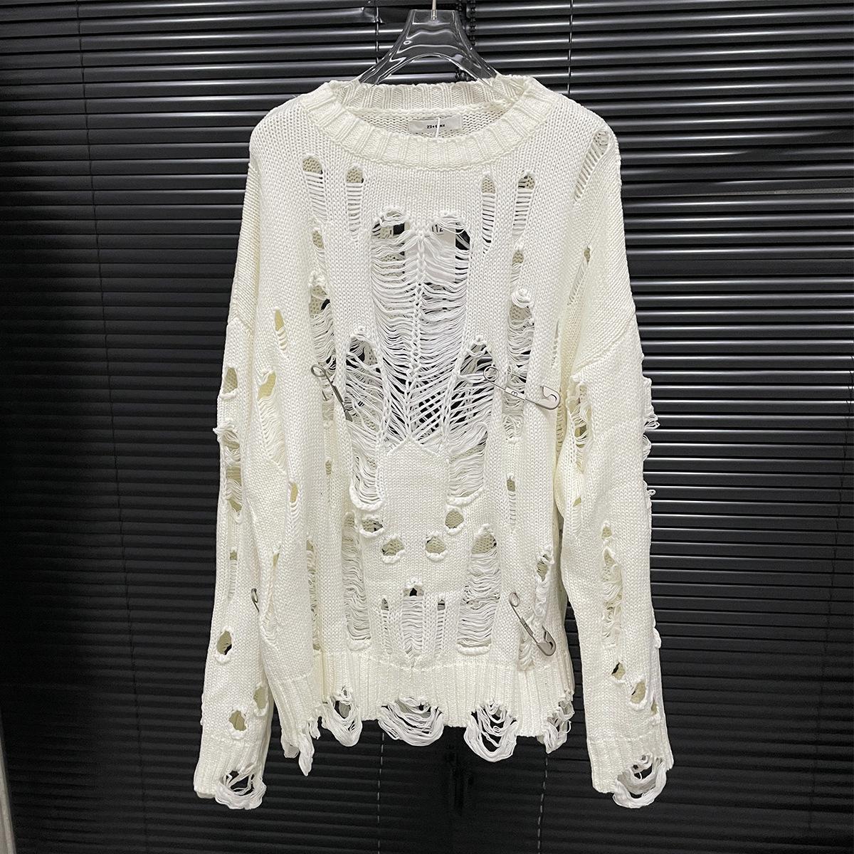 

Женский рваный свитер в американском стиле с украшением булавкой - Уютный вязаный топ Small