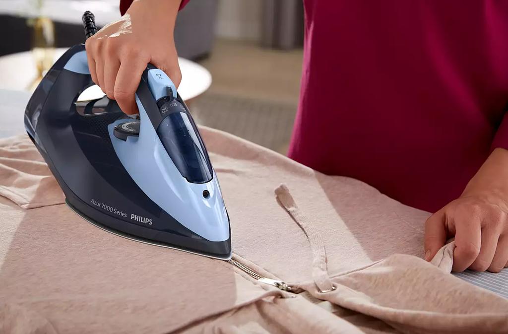 Philips DST7041/20 | Steam iron | 2800 W | Water tank capacity 300 ml | Continuous steam 50 g/min | Steam boost 250 g/min | Blue