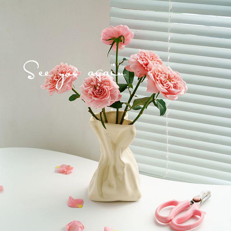 Creative Ceramic Modern Vase living room flower arrangement dried flowers fresh flowers Centerpiece Decorations Home Shelf Decor
