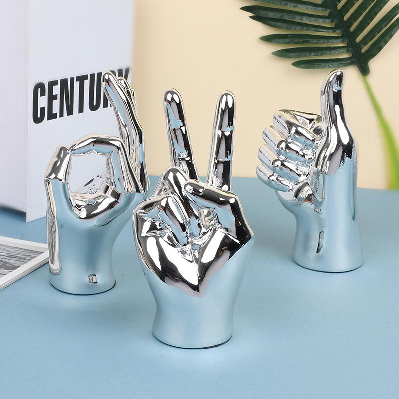 Personalisierte Geste Figur Galvanisierte Harz Hand Finger Licht Luxus Heimdeko Skulptur Moderne Kunst Wohnzimmer Ornament