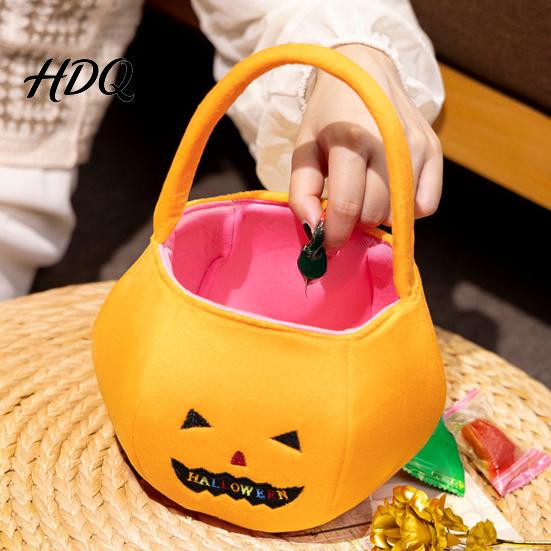 Cute Halloween Props Pumpkin Candy Bags for Kids Reusable Trick or Treat Lightweight Felt Totes Bucket Handbag with Handle Party Favors Decor Kids