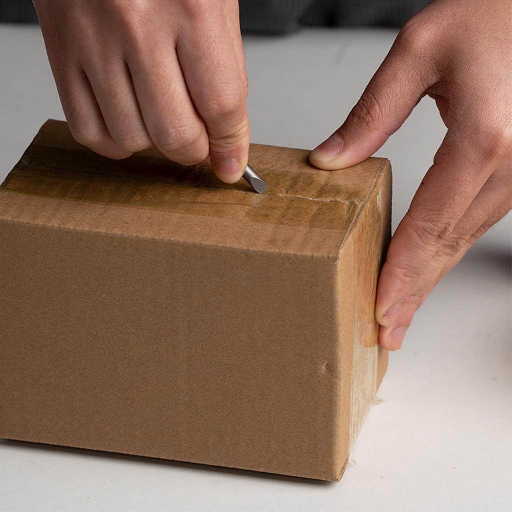 Wielofunkcyjny Wyciągacz do Kart Mała Igła do Wyjmowania Kart ze Stopu Tytanu Wisiorek Brelok Igła do Kart Telefonicznych Narzędzie Outdoorowe