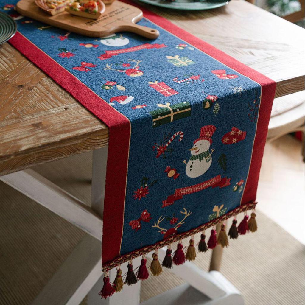 Imanqi Yun Jacquard Christmas Holiday Table Runner and Bed Runner