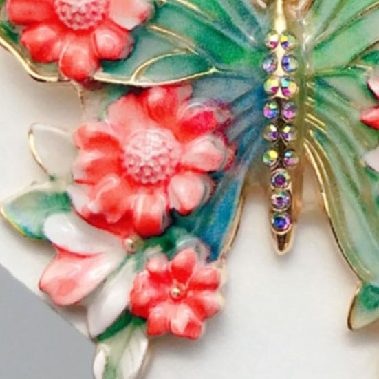 Women Brooch Flower Decor Butterflies Pin Sweaters Collars Shape Brooch Hats Bags Coats Scarves Versatile Accessory