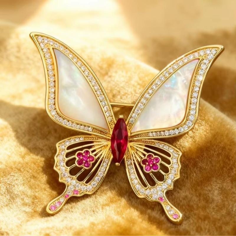 Fashion Light Animal Butterfly Brooches for Women Clothing Coat Accessories Party Gifts