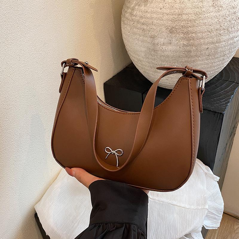 Women's bag  single-shoulder bag Korean style with a bow decorati fashiable crescent-shaped bag for casual commuting under