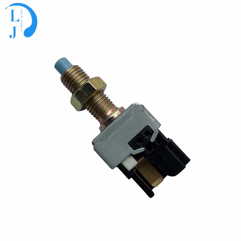 UH7166490  Brake Light Switch Fit for Mazda Bt50 Brake Pedal Switch UH71-66-490  2pins