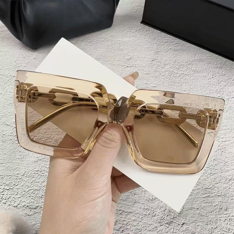 Square Frame Sunglasses Lightweight Durable Plastic Frame UV Protection Lens Outdoor Sports Eyewear for Men and Women