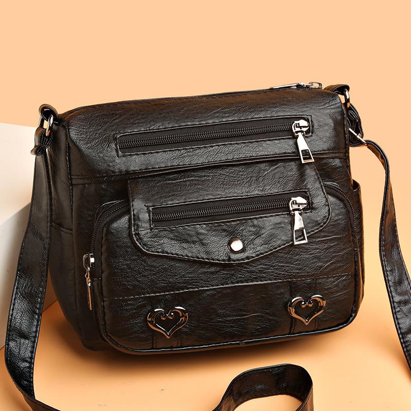 Retro Love Decorative Shoulder Bag, Suitable for Women's Daily Travel Matching, Multi Pocket Crossbody Bag, Large Capacity Women's Bag