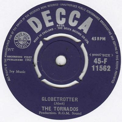 7inch Record TORNADOS  Globetrotter 45F11562 Decca 1962 UK Pop Used
