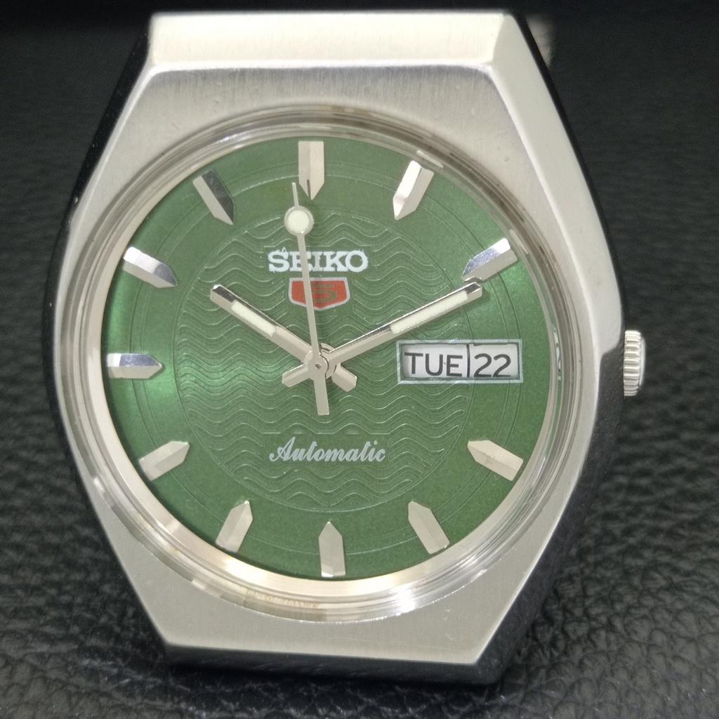 Seiko 5 AUTOMATIC 6309A VINTAGE JAPAN MENS GREEN COLOR DIAL WATCH A701424-5