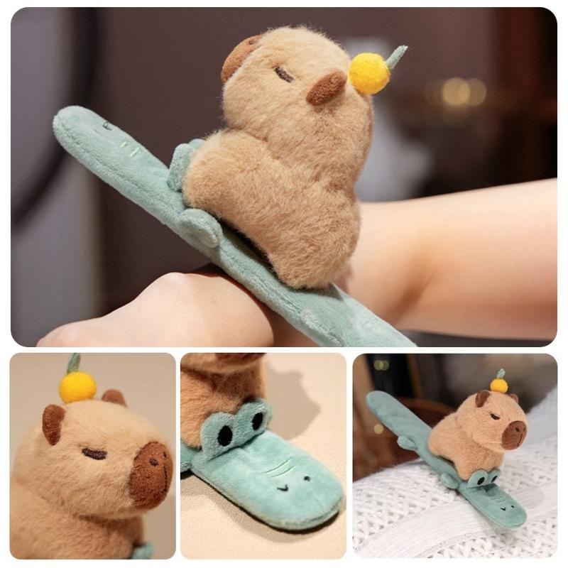 Módní rozkošný náramek s plácnutím s kapybarami s designem křídel a zábavnou třepací funkcí pro děti a teenagery