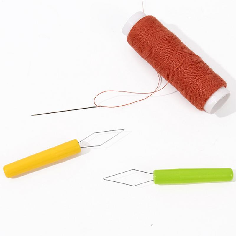 3PCS Quickly Auto Needle Threader Portable Sewing Handmade DIY Sewing Tools Accessories Plastic Needle Changer For Old People