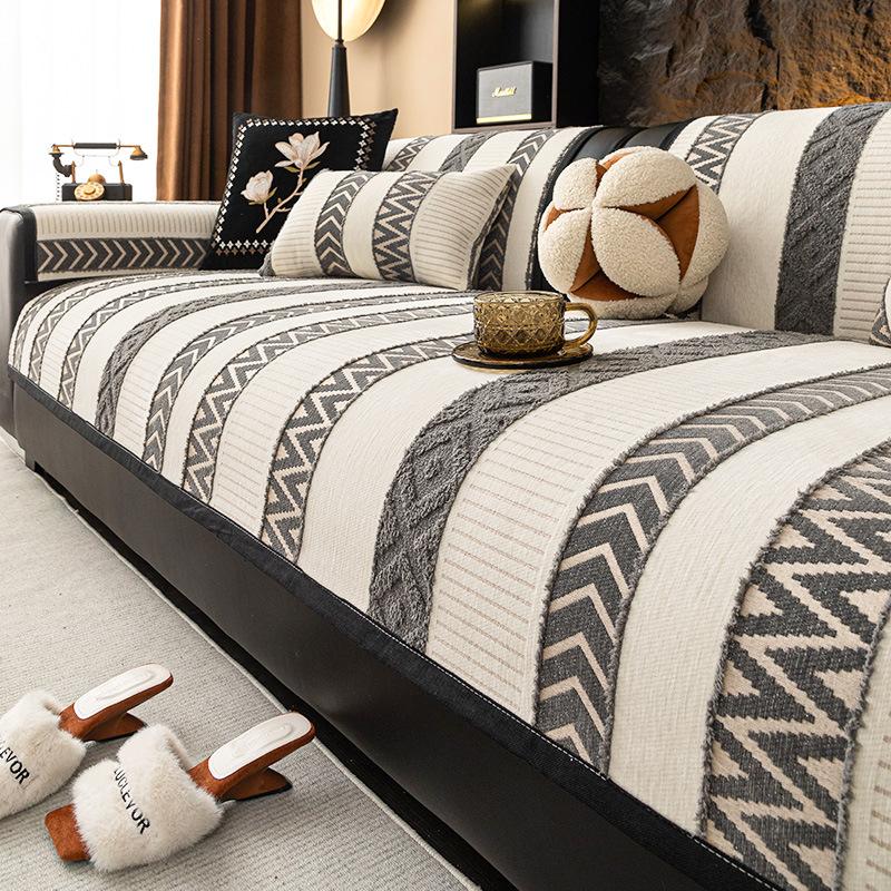 Medieval sofa cushion, universal in all seasons, non-slip, a whole straight row sofa seat cushion cover, high-end sofa cover