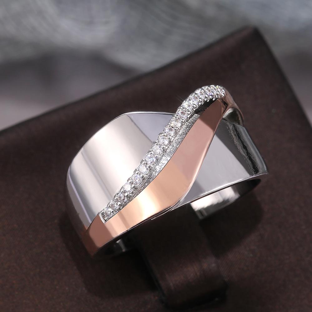 Huitan Geometric Shape Metal Women Ring Party Accessories Daily Office Lady Finger Ring Personality Fashion Jewelry Zircon Stone