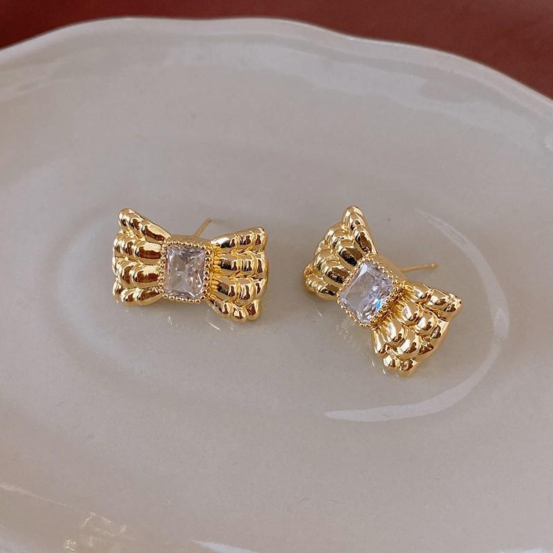 Planet Letter Silver Needle Earrings Niche Stud Earrings Light Luxury High Sense Versatile Earrings