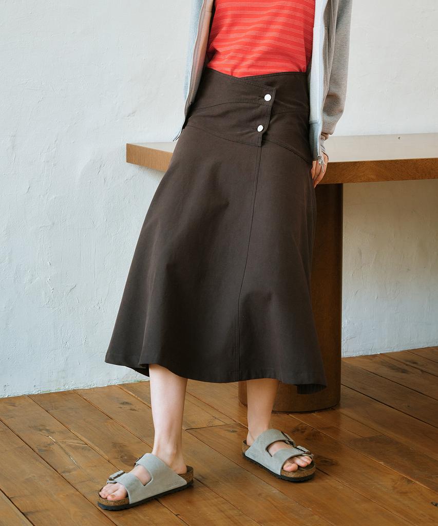Green Butter Asymmetric Cotton Skirt (Charcoal)